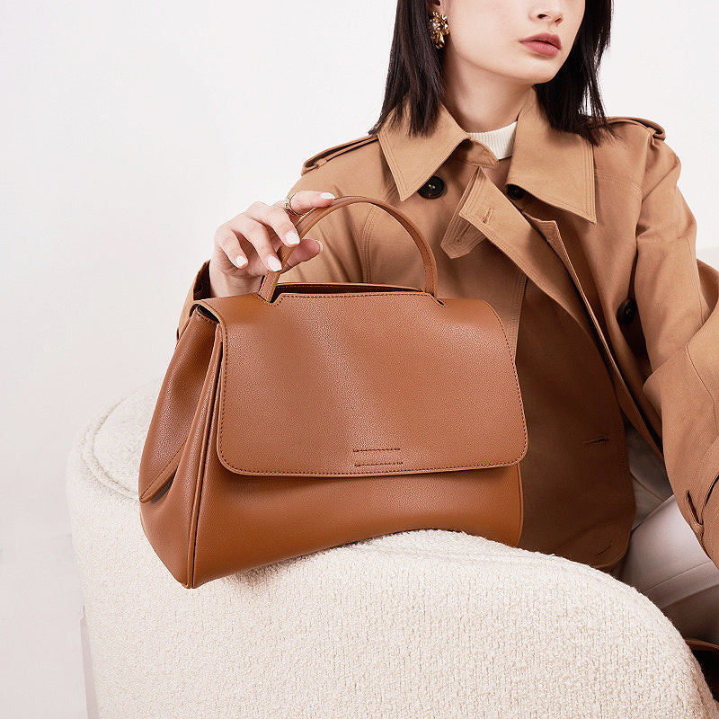 Elegant cruelty-free vegan leather clutch bag for women AETHEL Canada